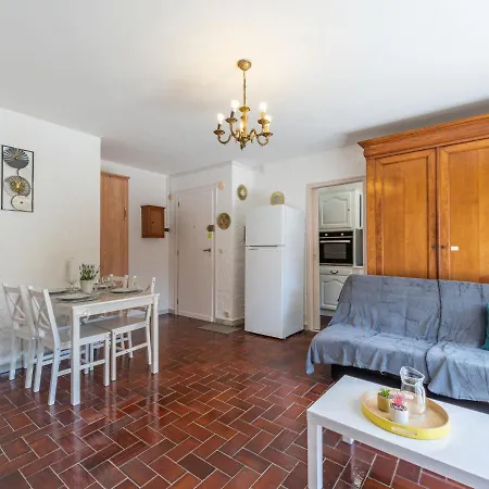 Daire Porto Di Mar-15 By Interhome